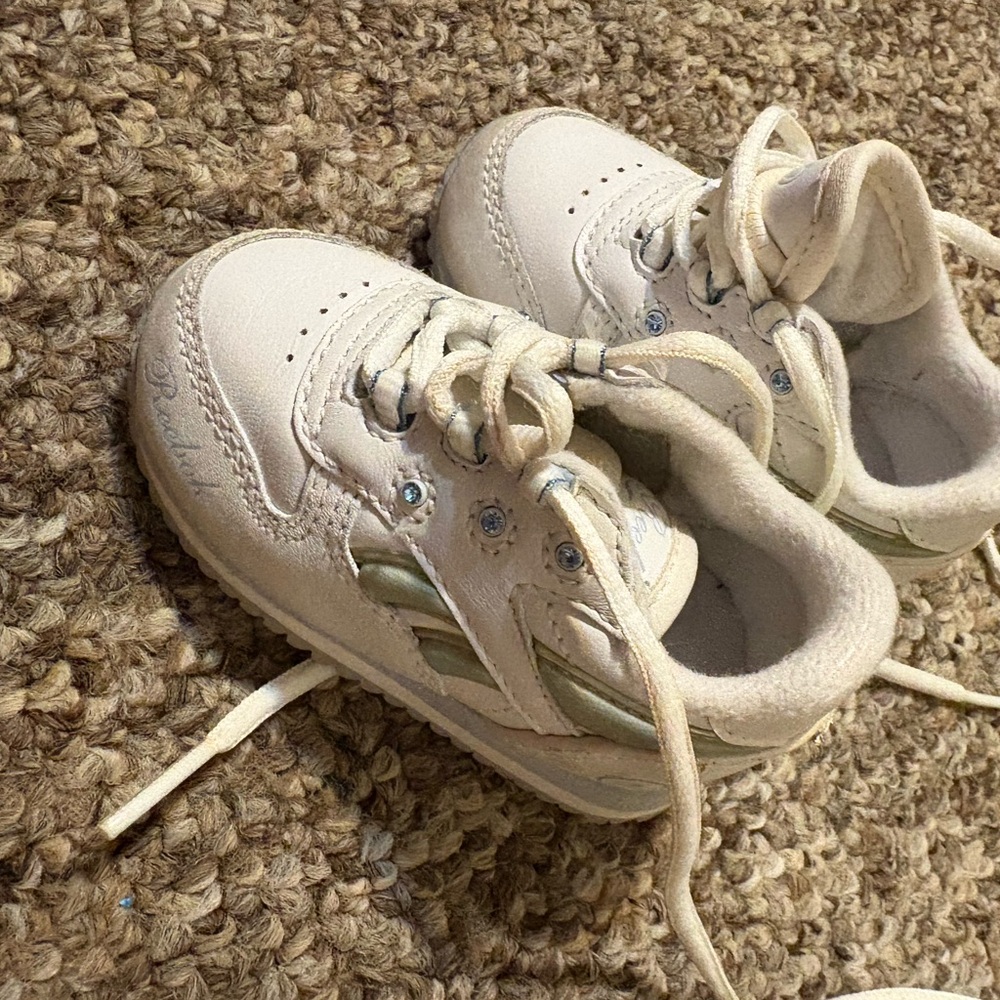 Kids Cream and Green Sneakers